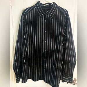 ♠️”Claiborne” Men’s Black/White/Taupe Beige Pinstriped Long Sleeved Dress Shirt
